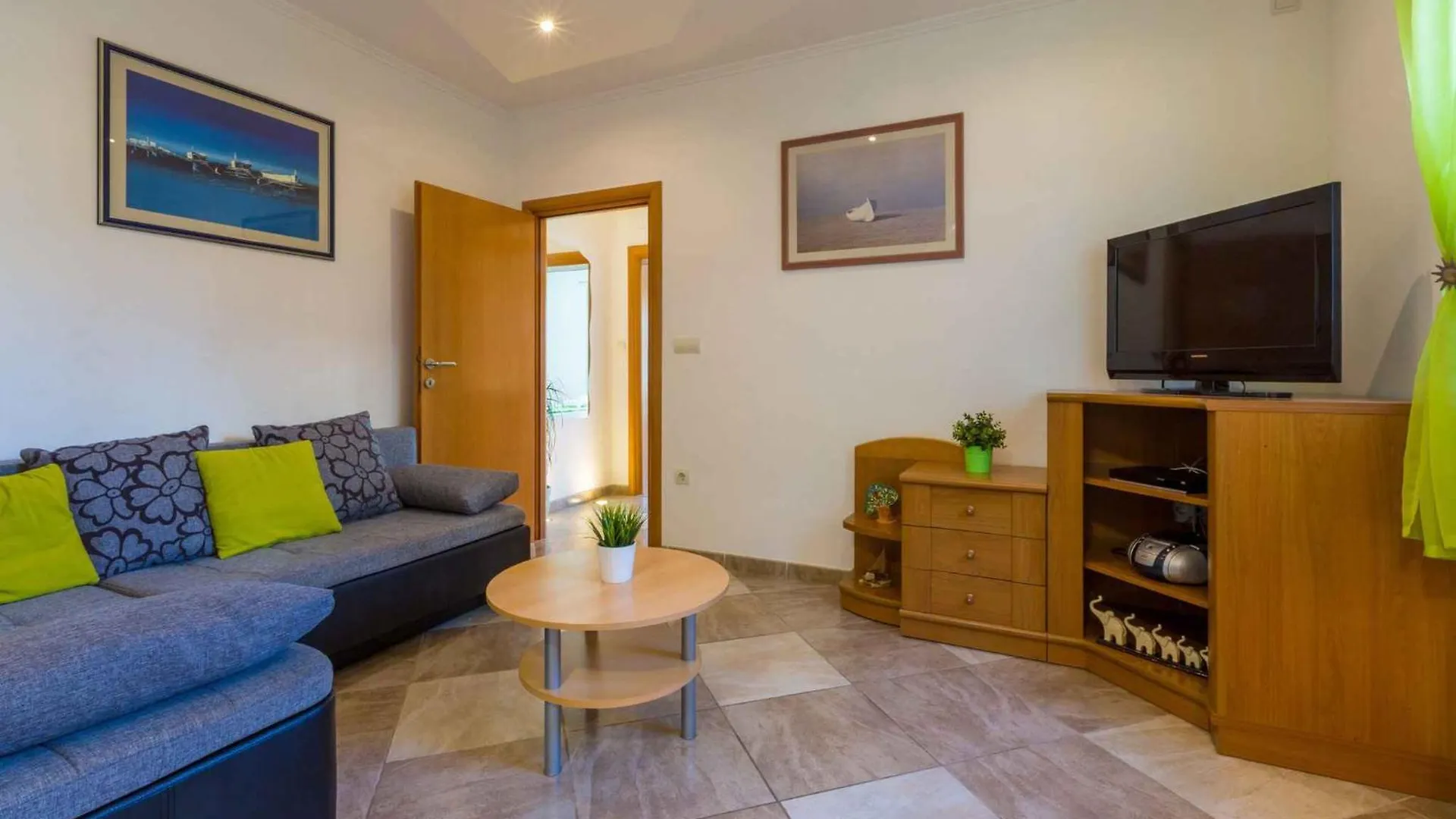 One-Bedroom Apartment Crikvenica 4 Hırvatistan
