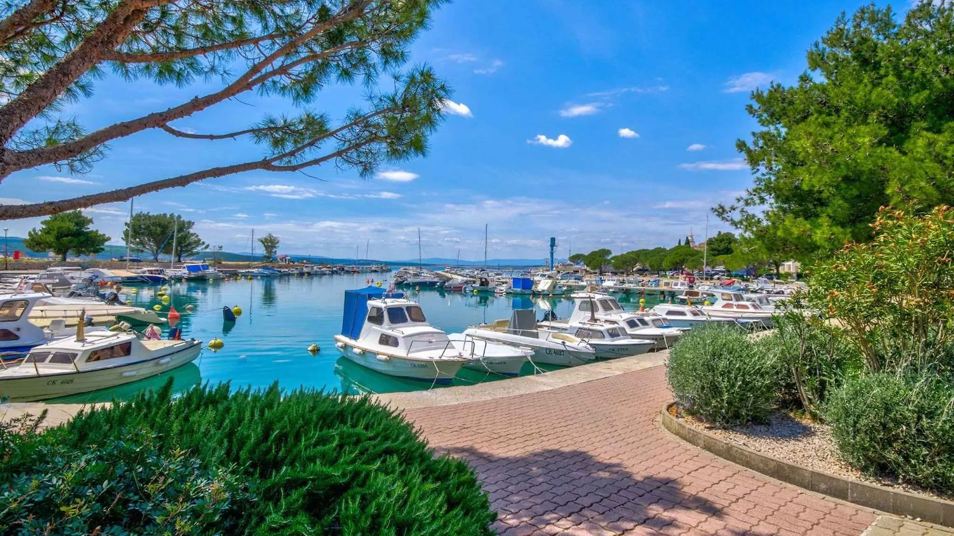 One-Bedroom Apartment Crikvenica 4 0*,