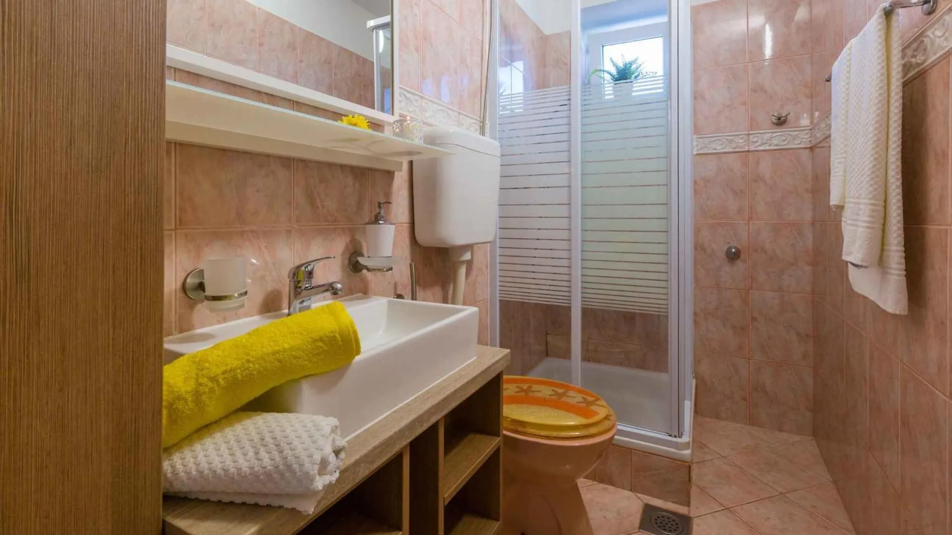 One-Bedroom Apartment Crikvenica 4